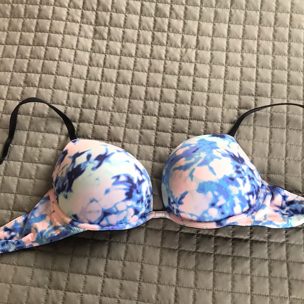 VS Pink Push Up